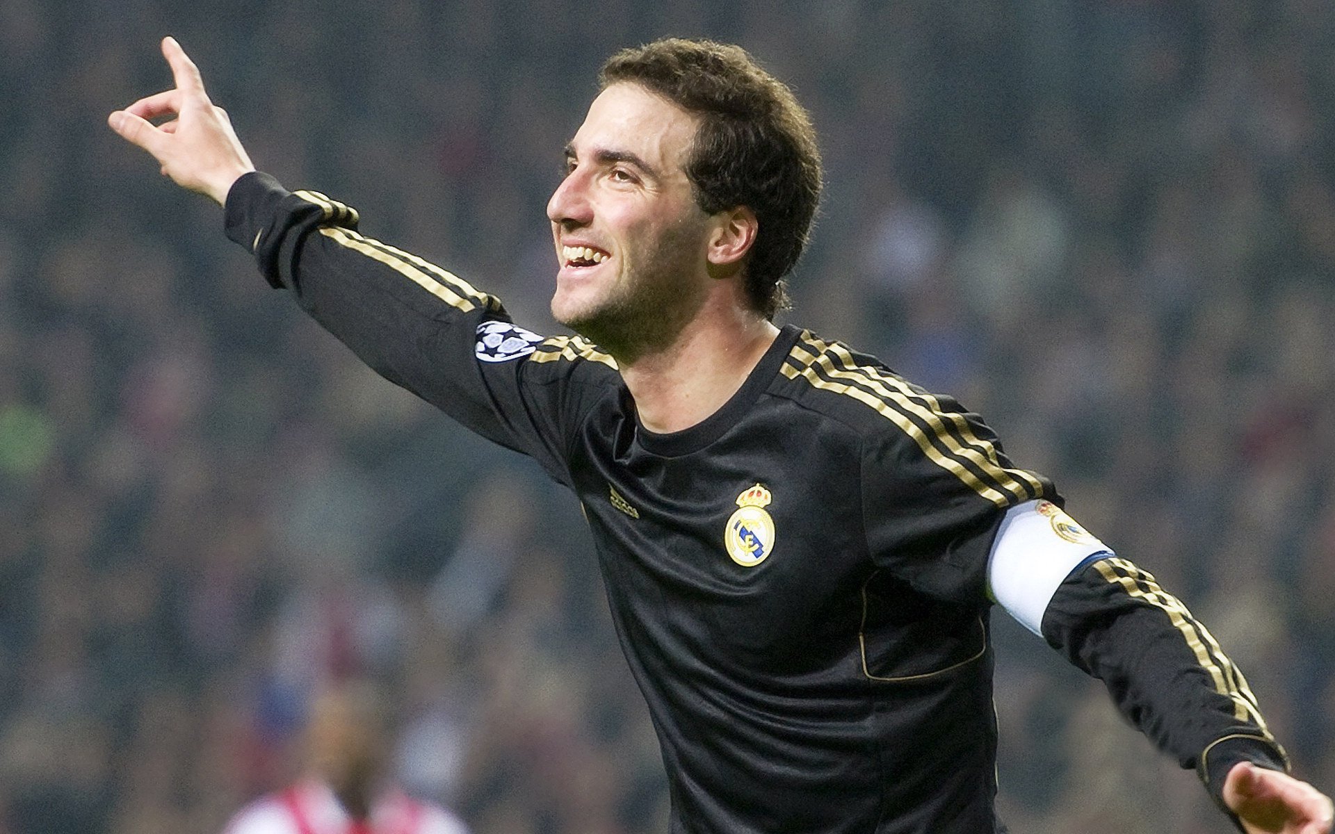 《堡垒之夜》“未来光影”系列赛,创意无限!